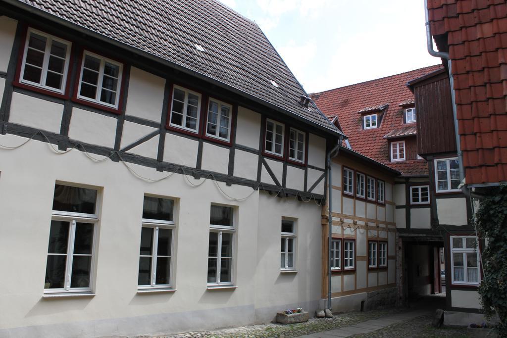 Ferienwohnungen Im Alten Handelshof Quedlinburg Exteriör bild